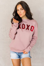 Load image into Gallery viewer, Xoxo Glitter Letter Print Graphic Sweatshirt