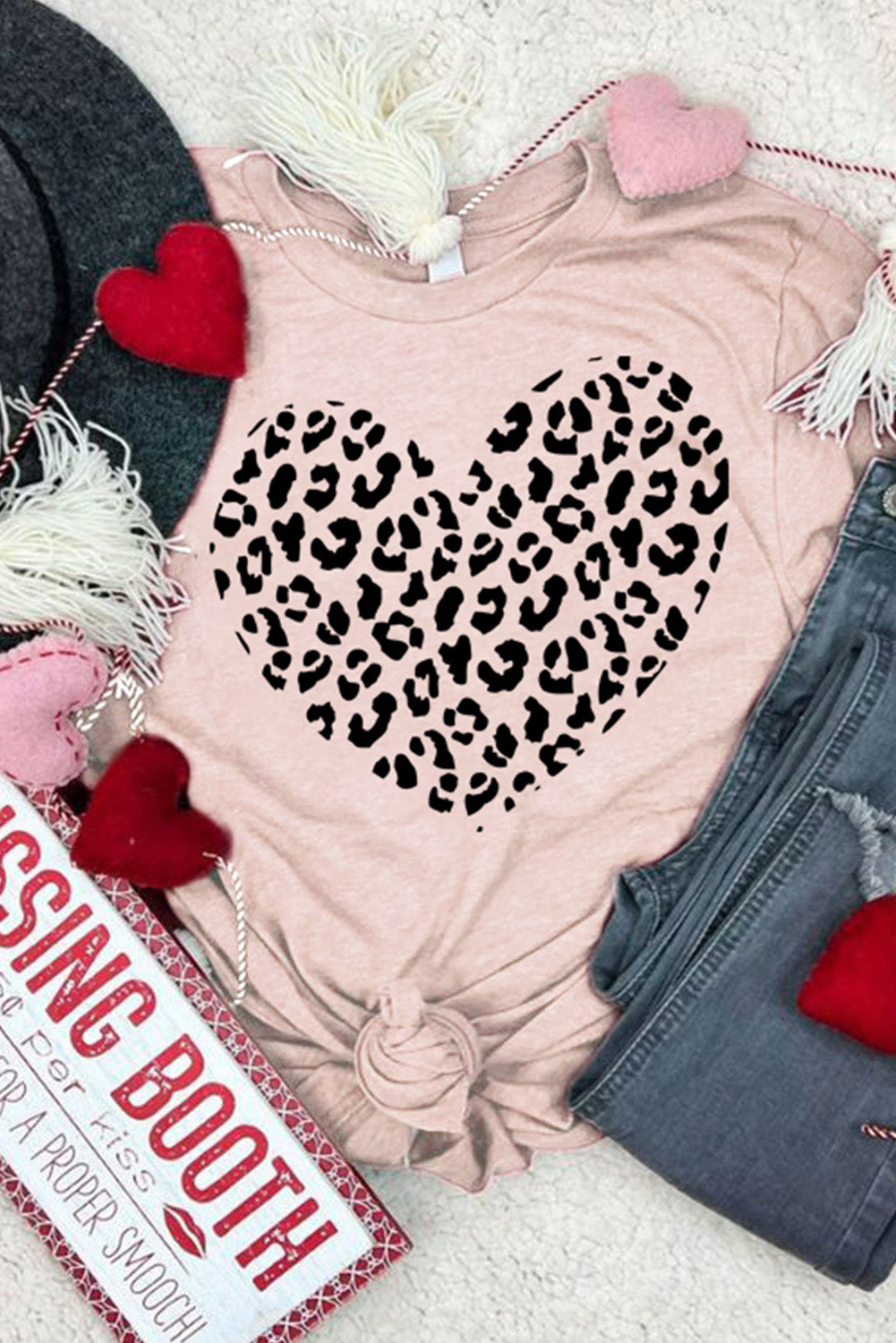 Leopard Heart Shaped Print Crew Neck Casual Graphic Tee
